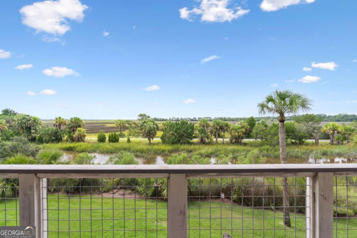 16 Hidden Harbor Road Brunswick, GA 31525 - Photo 3 of 42 a view of a balcony
