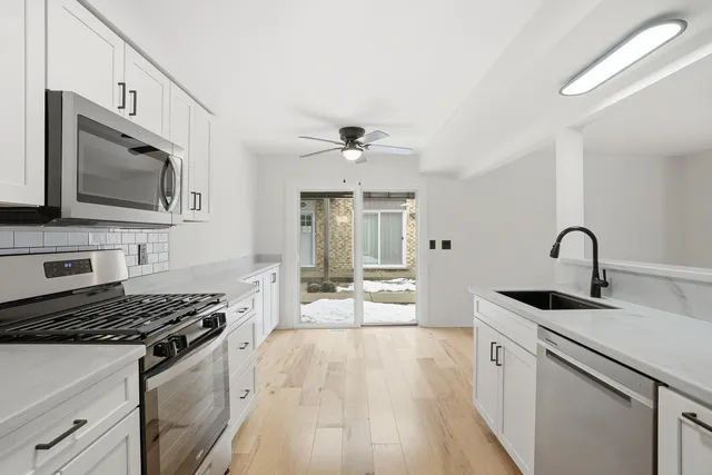 $245,000 | 19502 116th Avenue, Unit C, Mokena, IL 60448