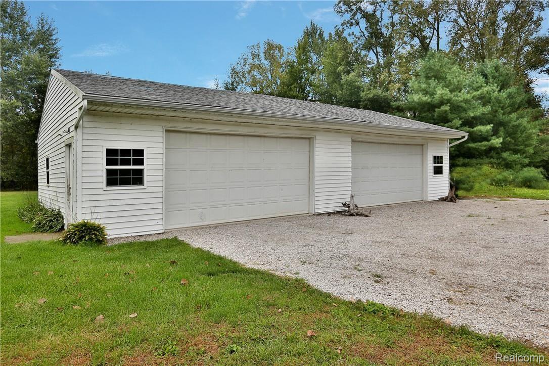 12518 Sumpter Road Carleton, MI 48117 - Photo 4 of 17 2B8A9770.jpg