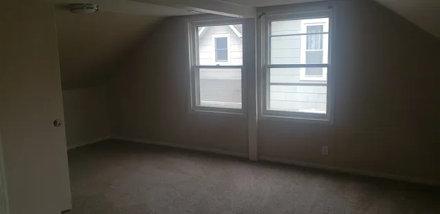 $128,000 | 232 East Spruce Street, Hesston, KS 67062