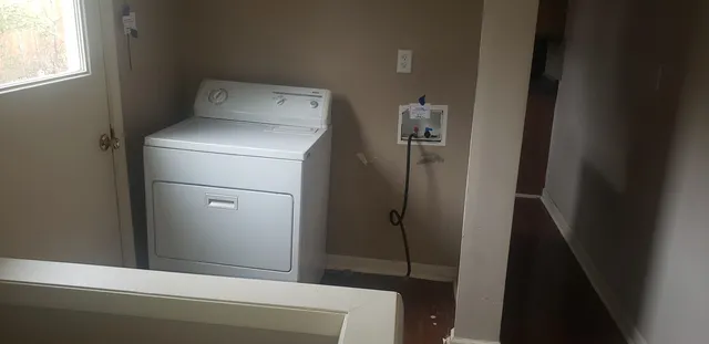 $128,000 | 232 East Spruce Street, Hesston, KS 67062