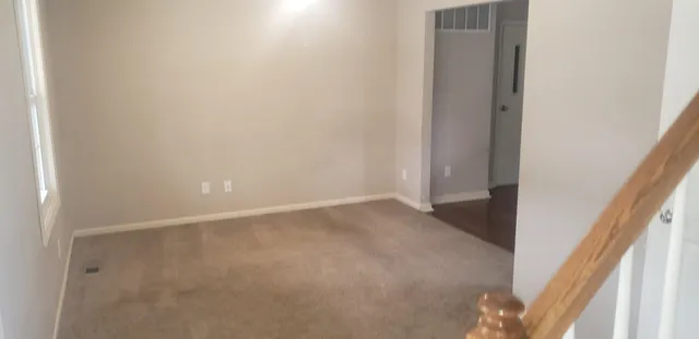 $128,000 | 232 East Spruce Street, Hesston, KS 67062