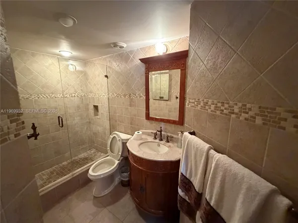 $3,000 | 710 North Ocean Boulevard, Unit 603, Pompano Beach, FL 33062
