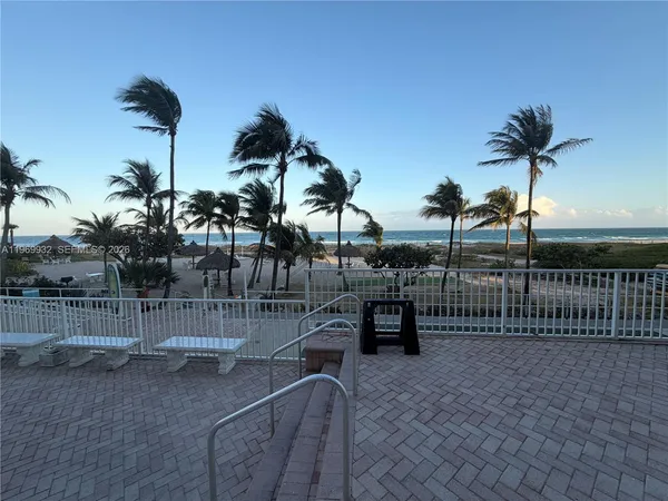 $3,000 | 710 North Ocean Boulevard, Unit 603, Pompano Beach, FL 33062