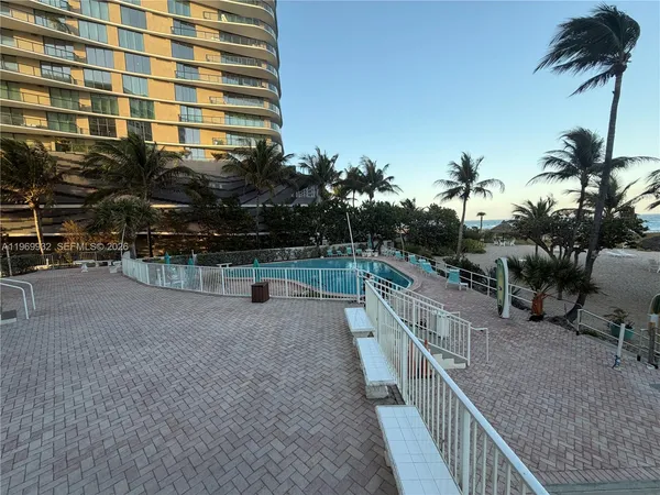 $3,000 | 710 North Ocean Boulevard, Unit 603, Pompano Beach, FL 33062