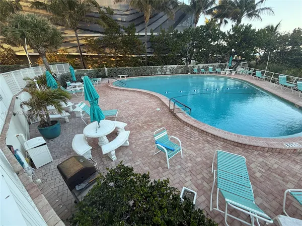 $3,000 | 710 North Ocean Boulevard, Unit 603, Pompano Beach, FL 33062