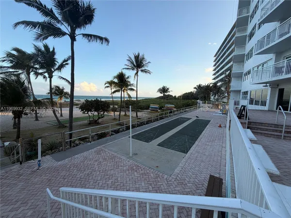 $3,000 | 710 North Ocean Boulevard, Unit 603, Pompano Beach, FL 33062