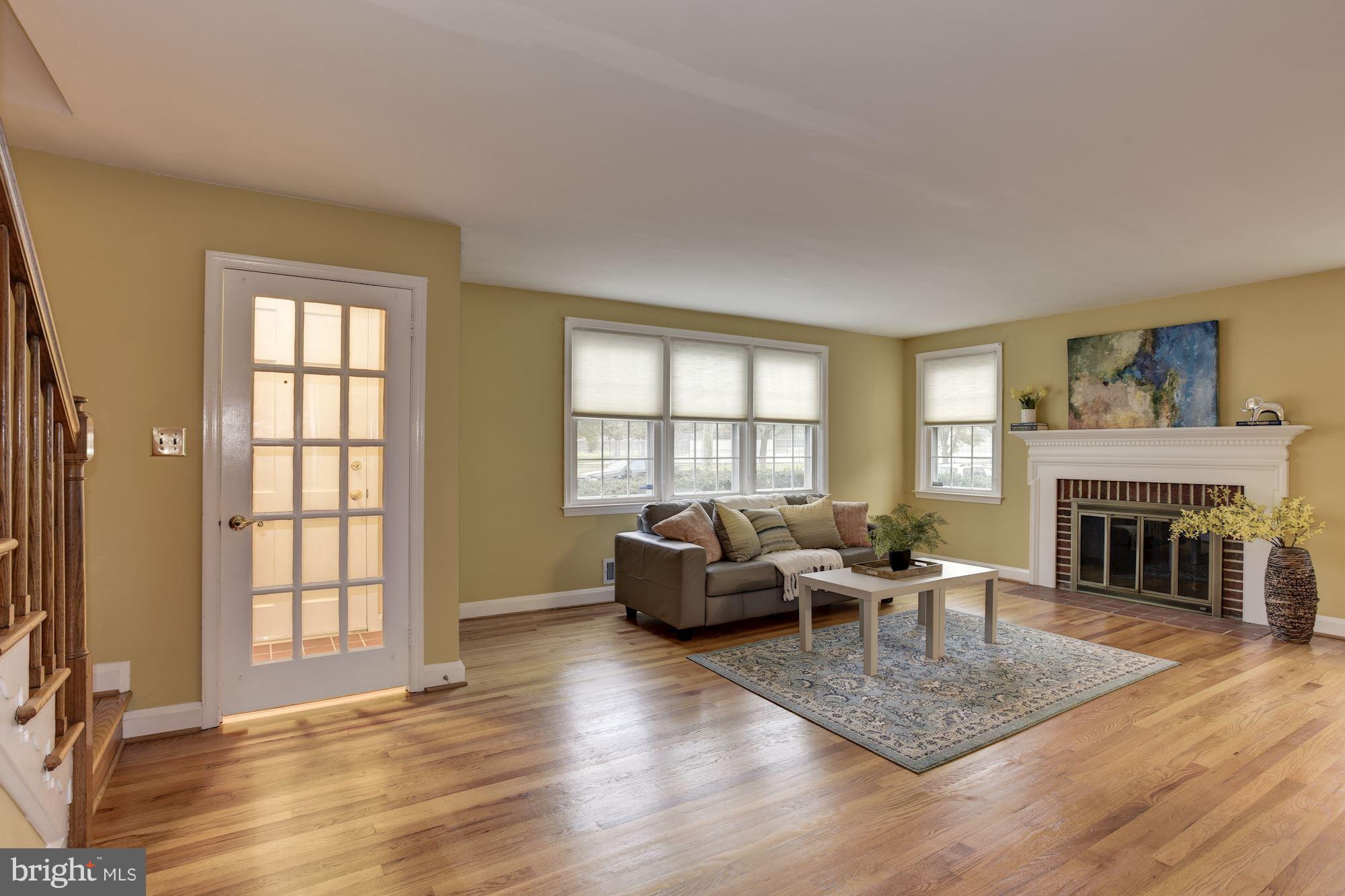 8119 Barksdale Road Baltimore, MD 21286 - Photo 3 of 29 Simply stunning home with beautiful finishes!
