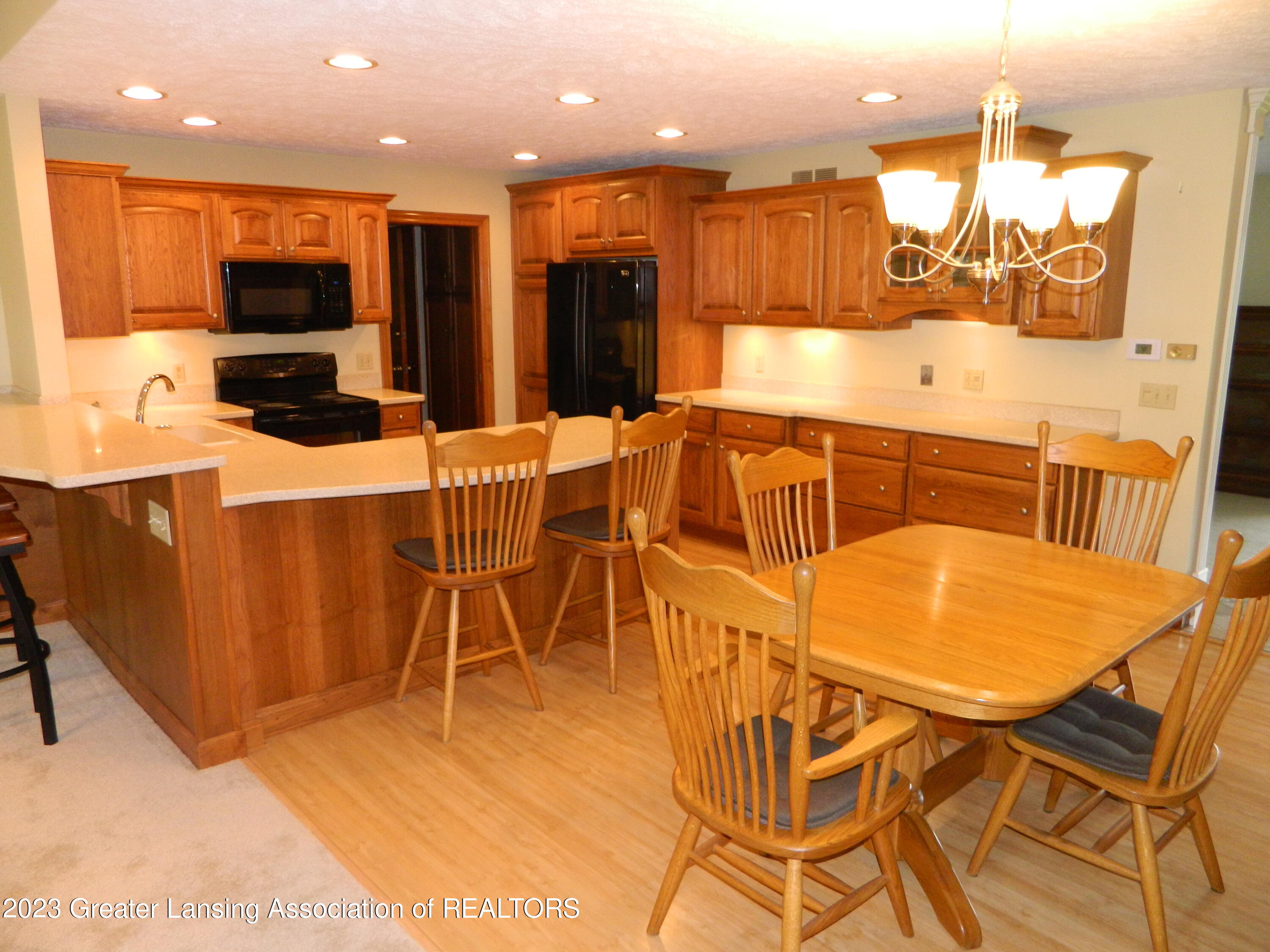 518 Lamb Road Mason, MI 48854 - Photo 4 of 37 DSCN5401