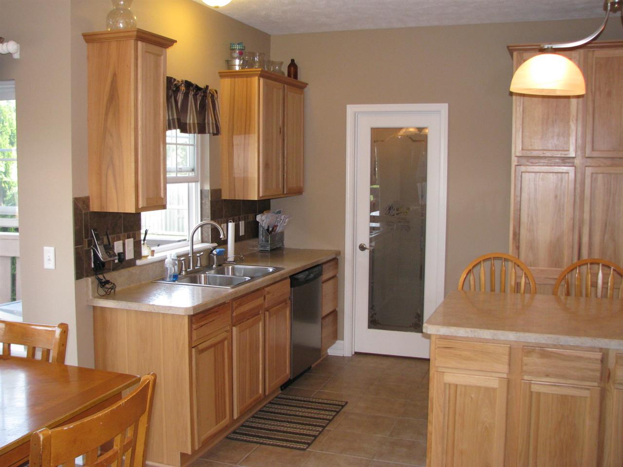 202 Starfire Road Poplar Grove, IL 61065 - Photo 8 of 25 Gallery Image 8