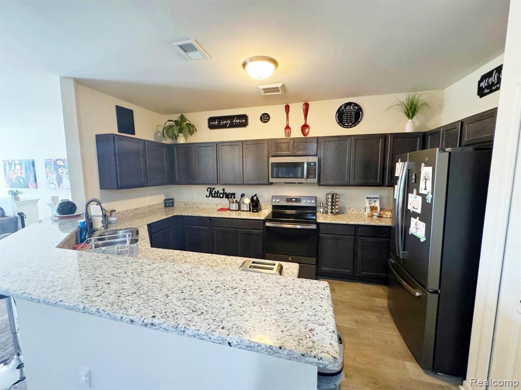 9960 Ridge Run Street Howell, MI 48855 - Photo 9 of 26