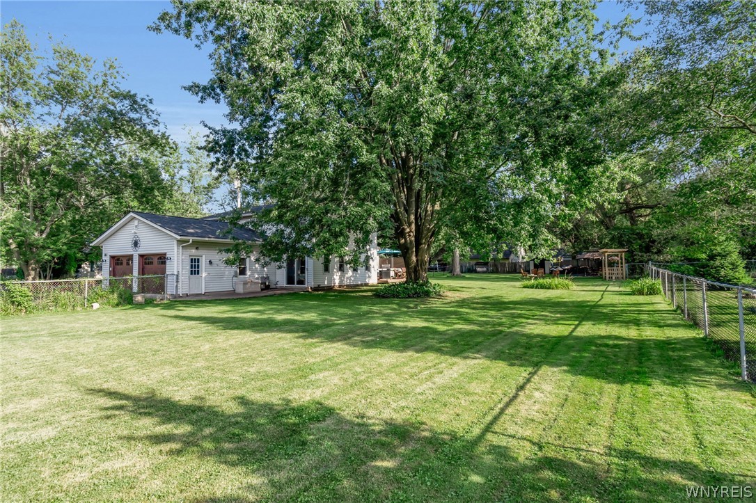 31 Reed Street Lockport City, NY 14094 - Photo 48 of 50 Room to roam!