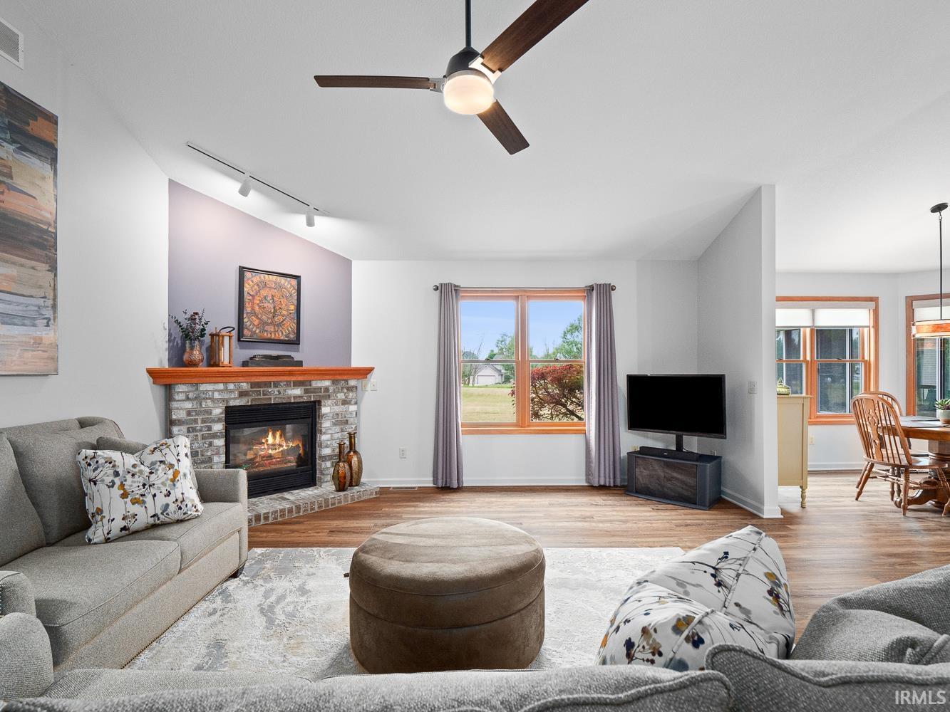 14002 Aboite Road Roanoke, IN 46783 - Photo 4 of 35 Gallery Image 4