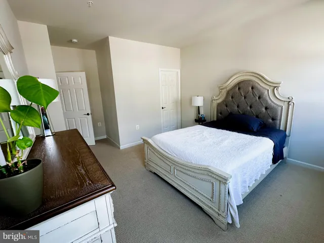 $747,800 | 18989 Coral Reef Square, Leesburg, VA 20176