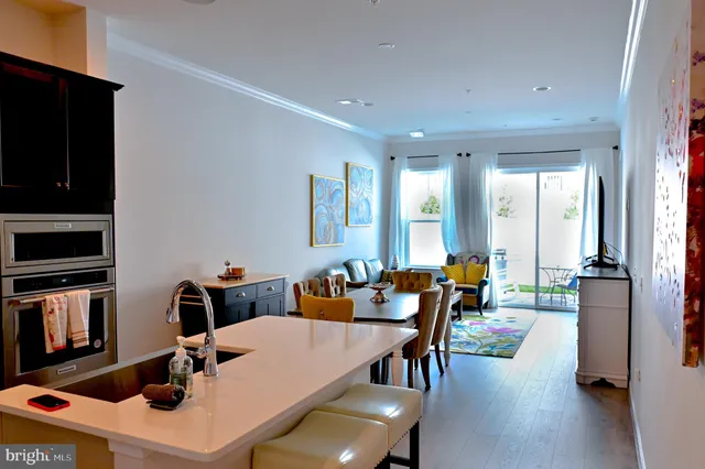 $747,800 | 18989 Coral Reef Square, Leesburg, VA 20176