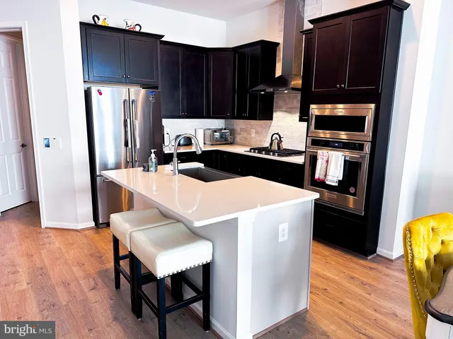 $747,800 | 18989 Coral Reef Square, Leesburg, VA 20176