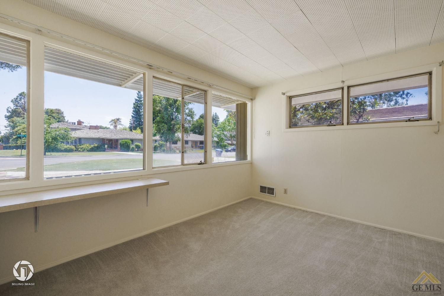 Undisclosed Address Bakersfield, CA 93309 - Photo 50 of 63 an empty room with a large window