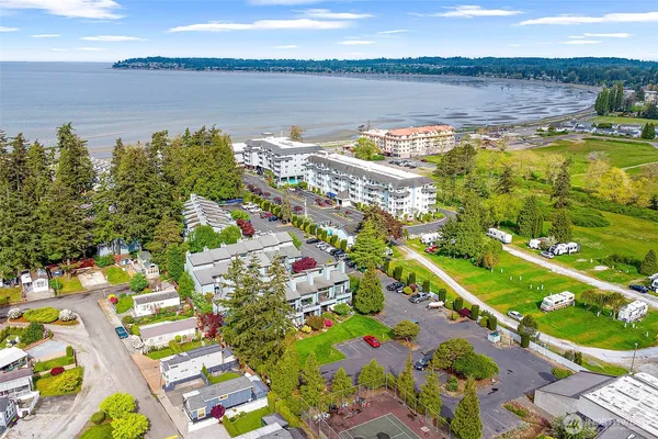 $315,000 | 7806 Birch Bay Drive, Unit 808, Blaine, WA 98230