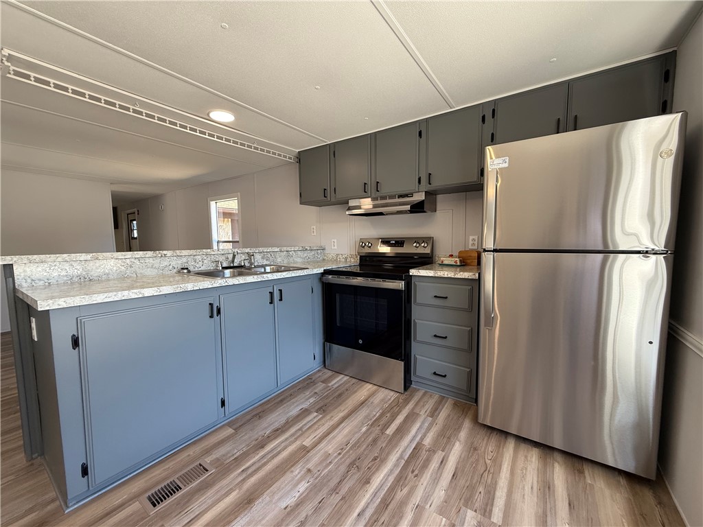 6 Ln 1 Coventry, RI 02816 - Photo 3 of 36 Kitchen