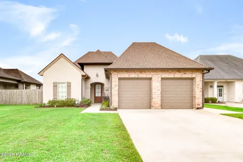 $333,000 | 210 Windy Feather Drive, Broussard, LA 70518