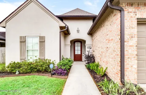 $333,000 | 210 Windy Feather Drive, Broussard, LA 70518