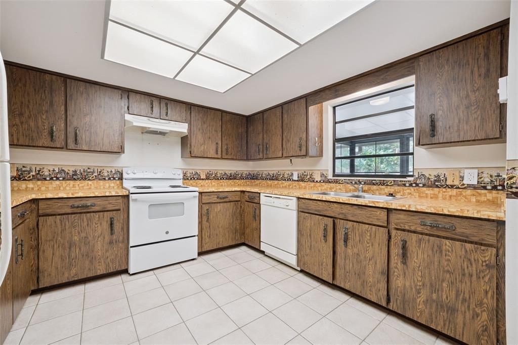 17056 Red Bird Road Winter Garden, FL 34787 - Photo 9 of 35