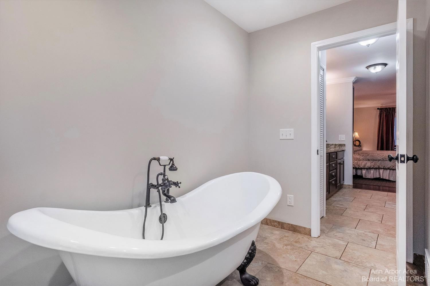 9464 Platt Road Milan, MI 48160 - Photo 15 of 41 Photo 15