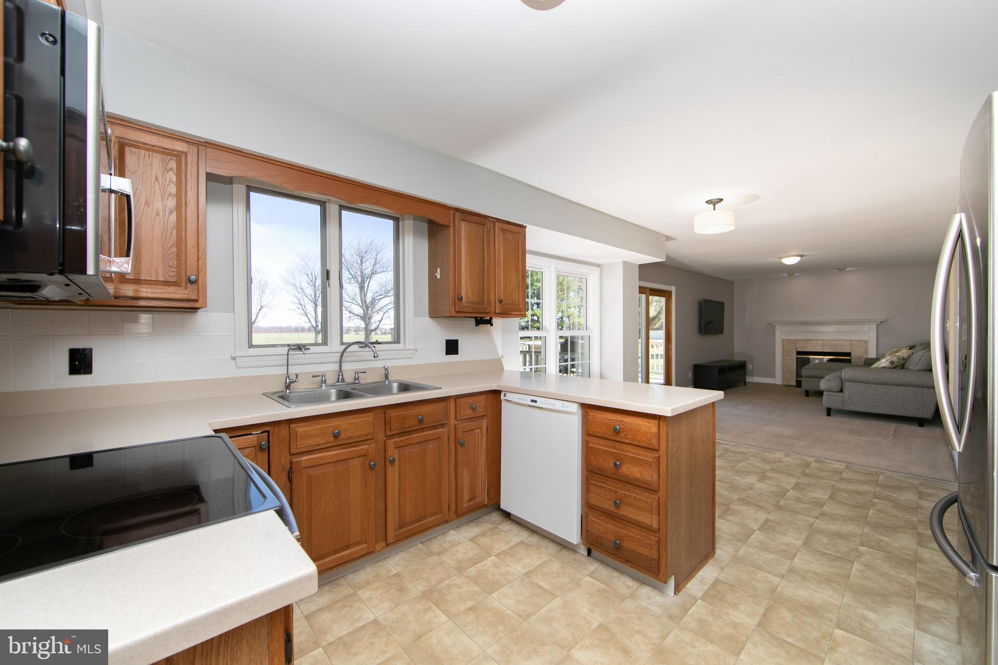 579 Lincoln Road Pilesgrove, NJ 08098 - Photo 8 of 36