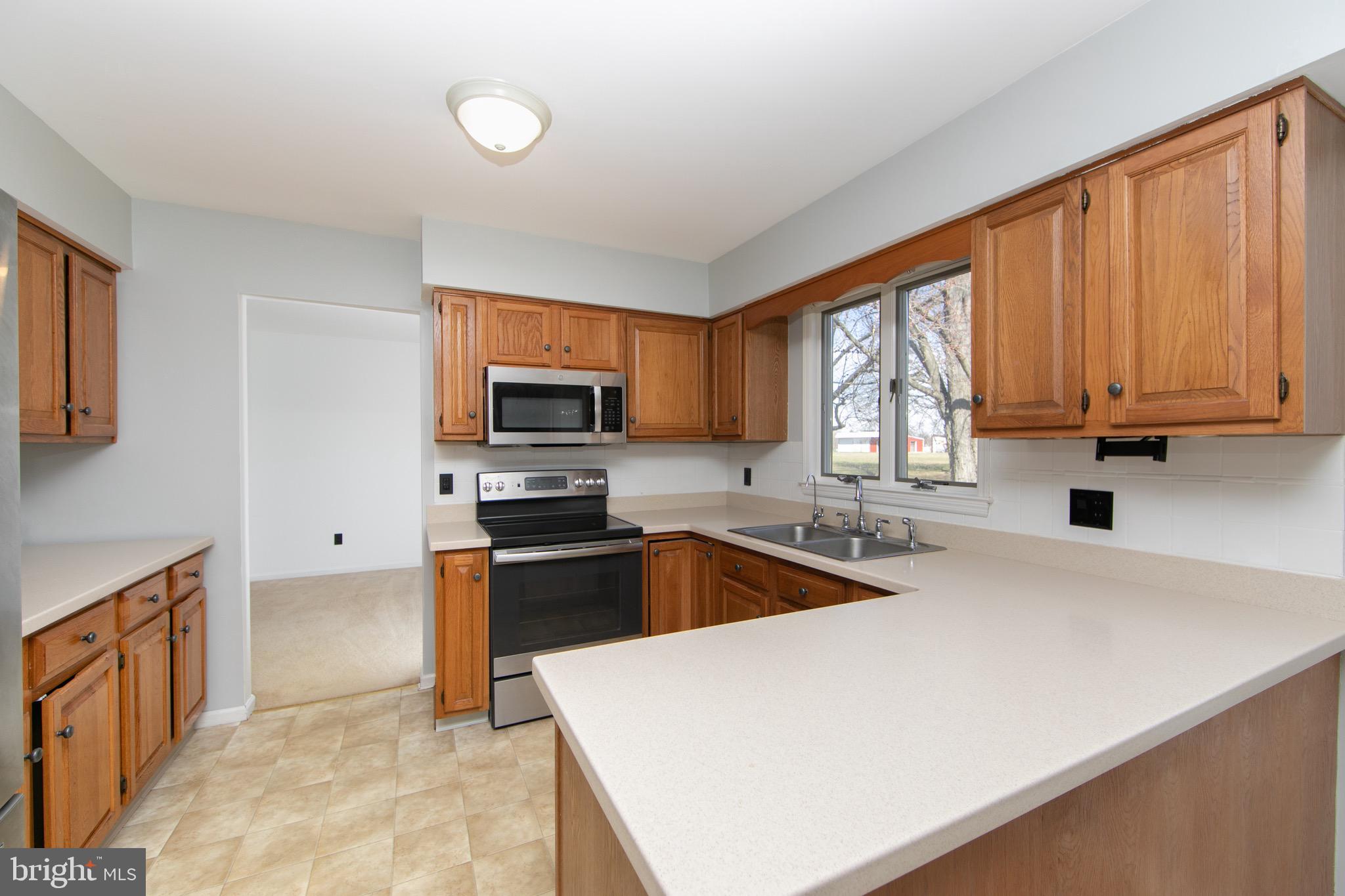 579 Lincoln Road Pilesgrove, NJ 08098 - Photo 10 of 36