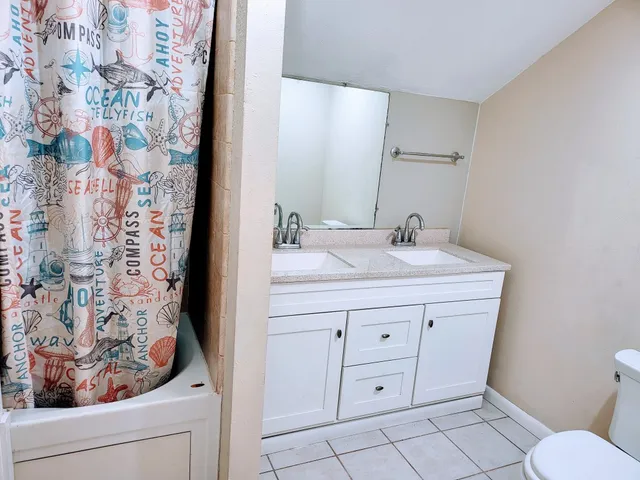 $925 | 10045 Woodland Village Drive, Unit B, Austin, TX 78750