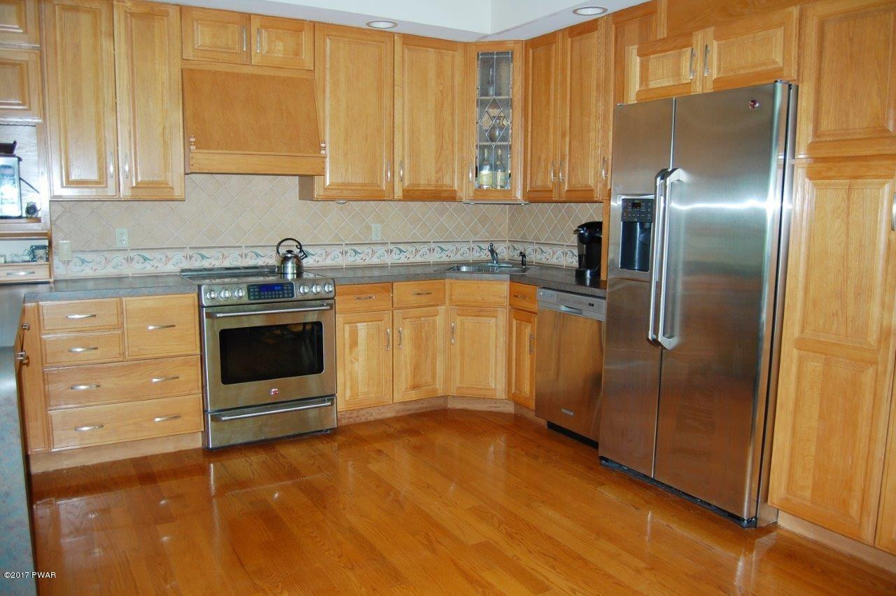 130 Paupack Point Road Hawley, PA 18428 - Photo 28 of 52