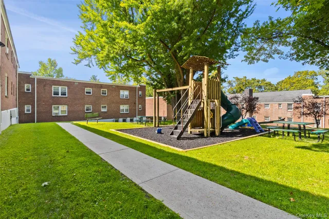 $295,000 | 120 North Broadway, Unit 18B, Irvington, NY 10533