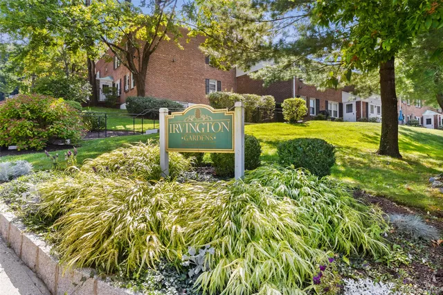 $295,000 | 120 North Broadway, Unit 18B, Irvington, NY 10533