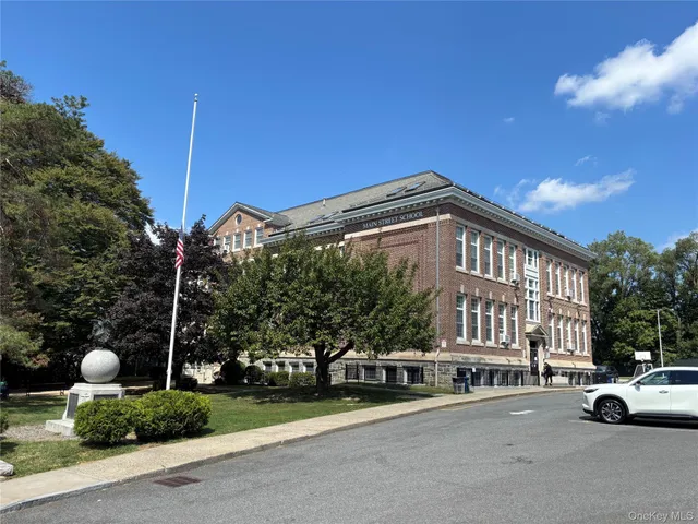 $295,000 | 120 North Broadway, Unit 18B, Irvington, NY 10533