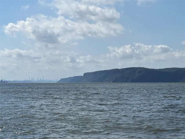 $295,000 | 120 North Broadway, Unit 18B, Irvington, NY 10533