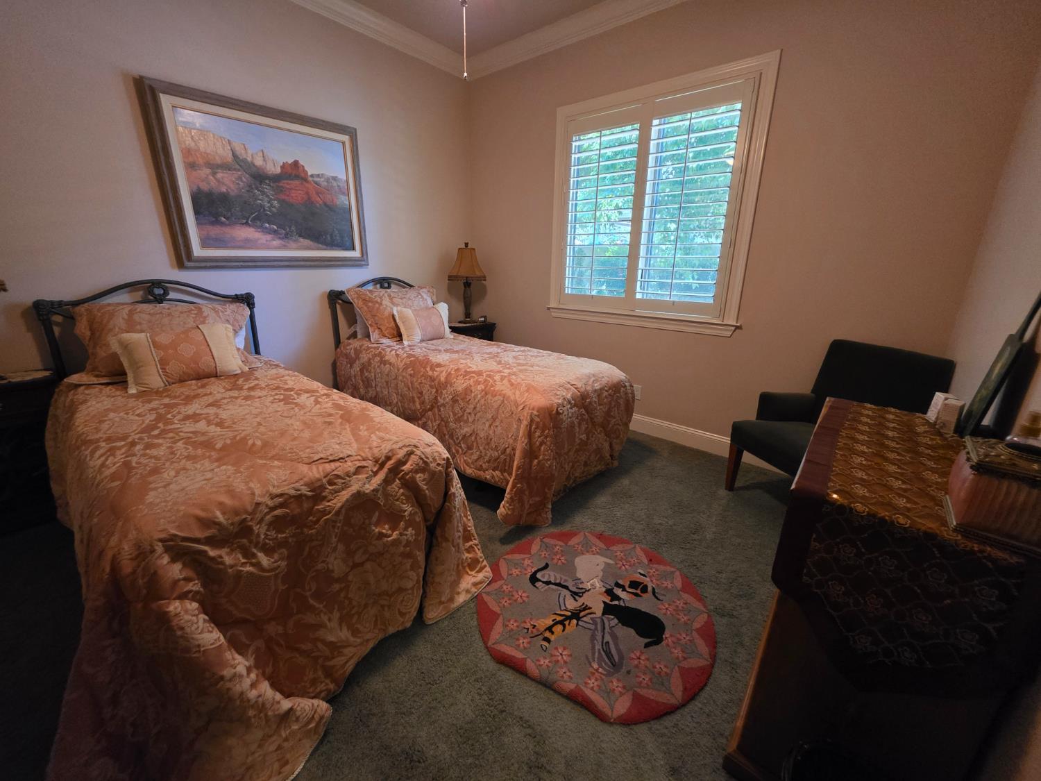 1072 Rorden Avenue Selma, CA 93662 - Photo 18 of 40 a bedroom with two beds and a window