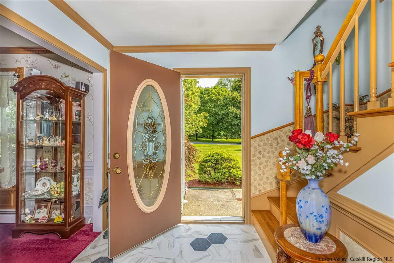 77 Vincent Lane Stone Ridge, NY 12484 - Photo 4 of 28 Photo 4