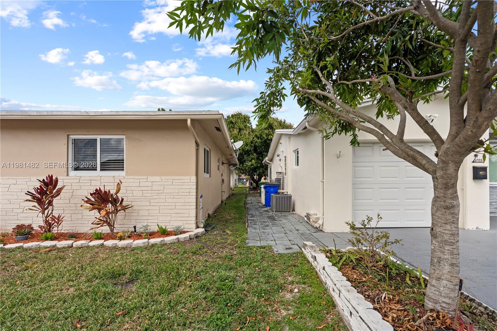 6945 Northwest 17th Street Margate, FL 33063 - Photo 42 of 50