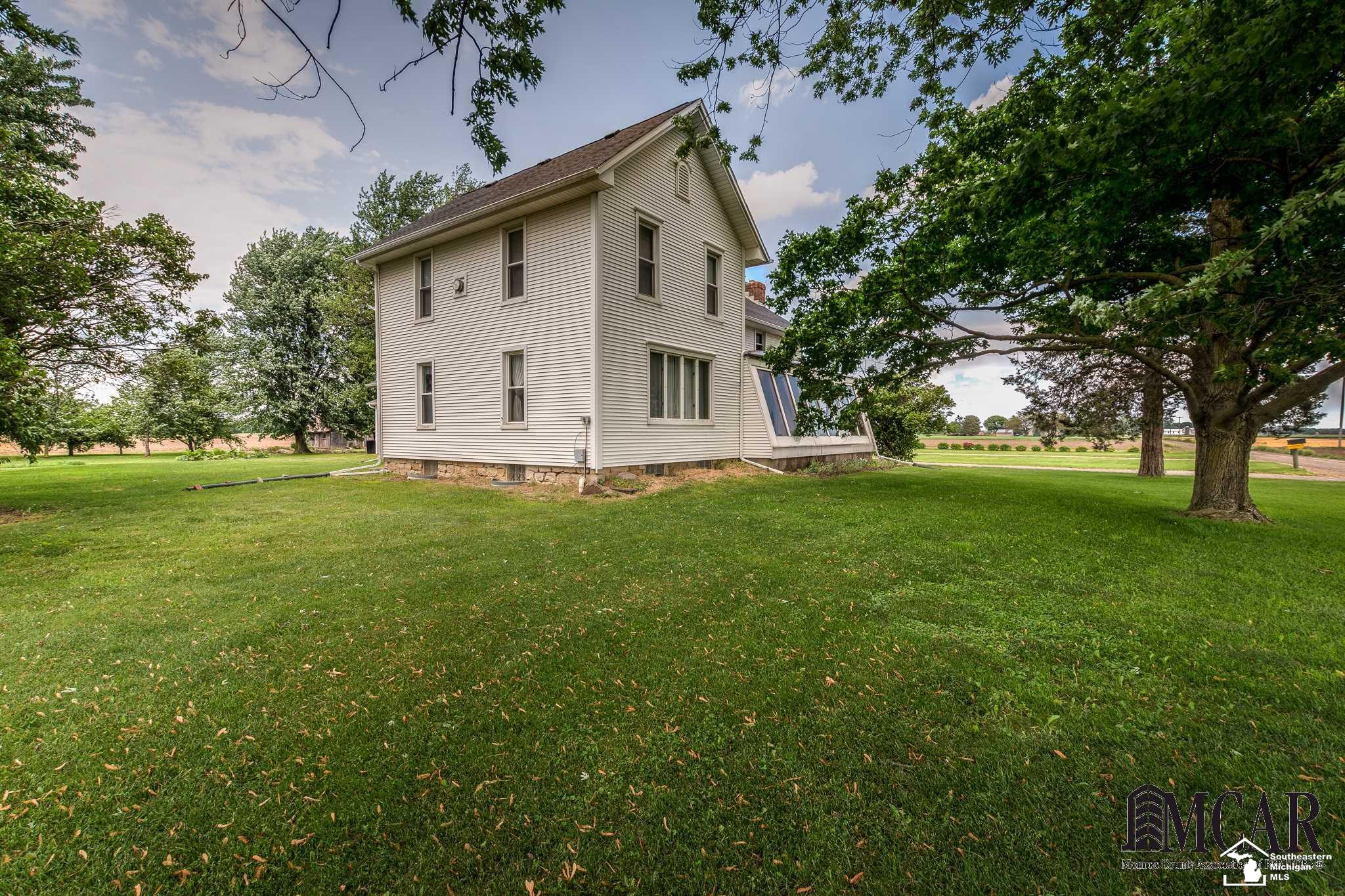 19438 Cake Road Dundee, MI 48131 - Photo 7 of 38