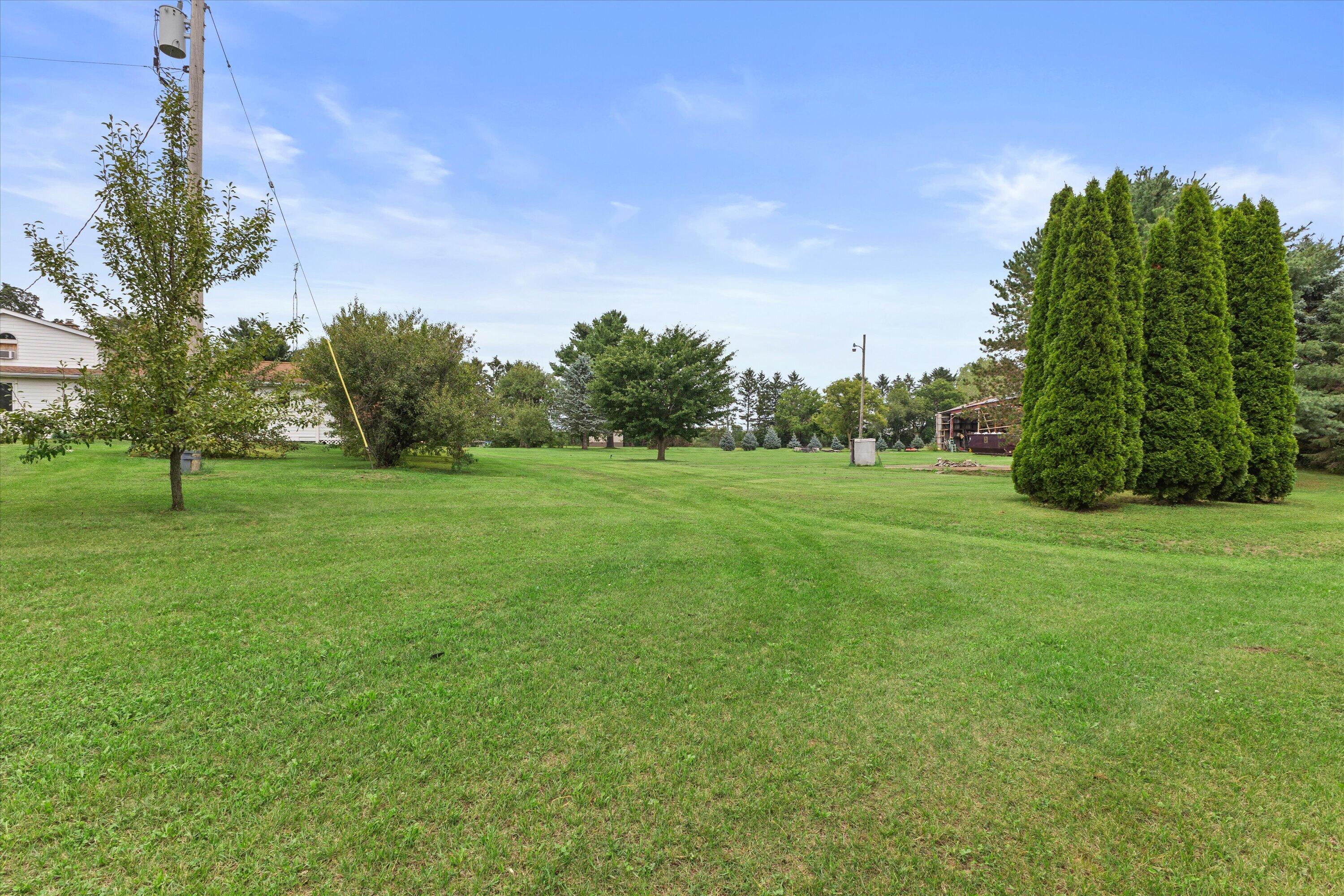 6335 Brever Road Burlington, WI 53105 - Photo 41 of 42 So Much Yard!