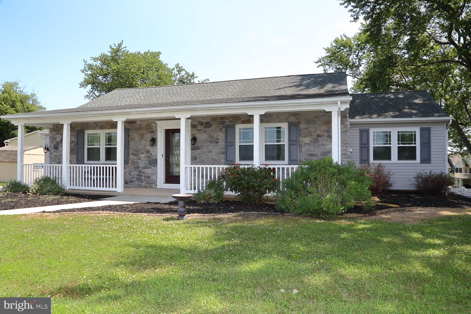 383 North Penryn Road Manheim, PA 17545 - Photo 3 of 46