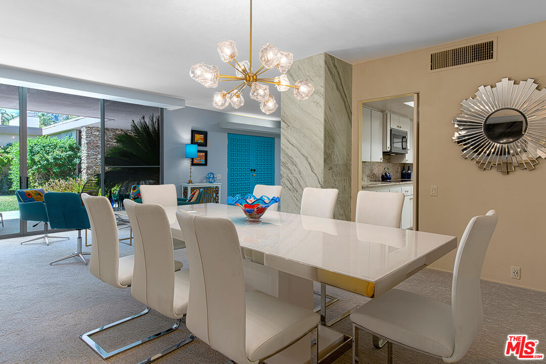 500 West Arenas Road, Unit 8 Palm Springs, CA 92262 - Photo 13 of 36