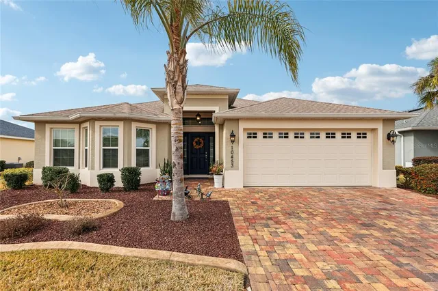 $325,000 | 10453 Silver Maple Avenue, Oxford, FL 34484