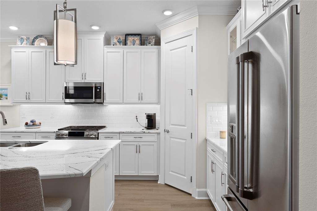 4618 Isonzo Way Wesley Chapel, FL 33543 - Photo 16 of 94