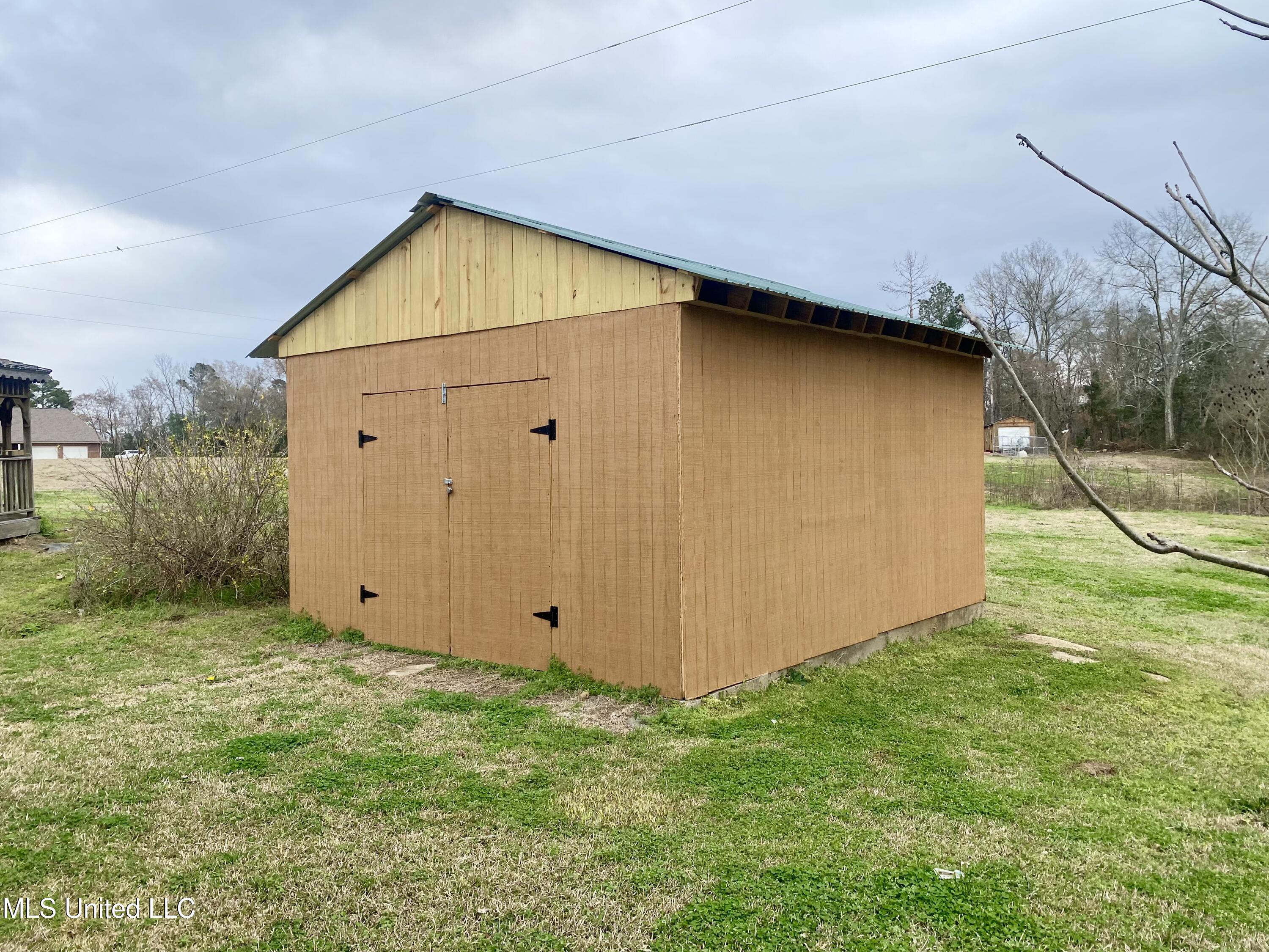 1048 Barnes Road Crystal Springs, MS 39059 - Photo 43 of 46 IMG_5003