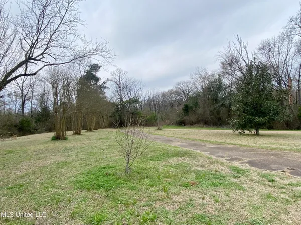 $143,000 | 1048 Barnes Road, Crystal Springs, MS 39059