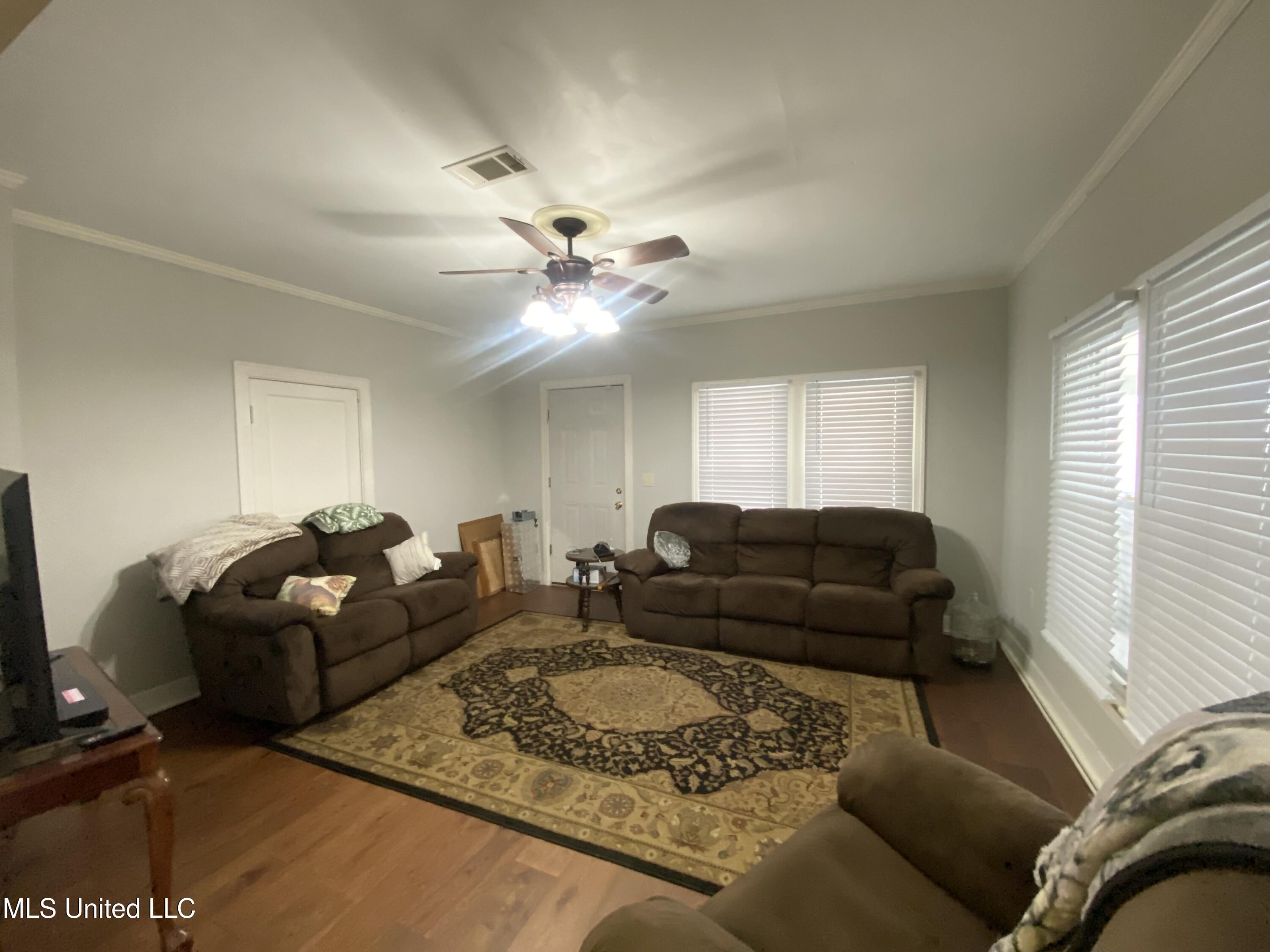 1048 Barnes Road Crystal Springs, MS 39059 - Photo 9 of 46 IMG_4960