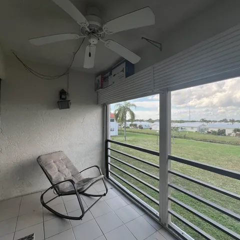 $1,950 | 2141 Woolbright Road, Unit L204, Boynton Beach, FL 33426