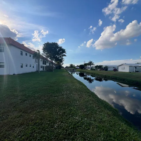 $1,950 | 2141 Woolbright Road, Unit L204, Boynton Beach, FL 33426