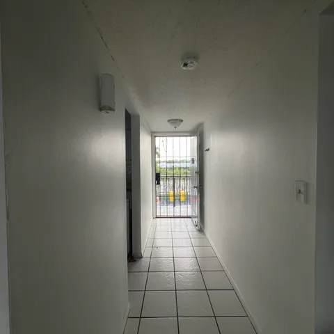 $1,950 | 2141 Woolbright Road, Unit L204, Boynton Beach, FL 33426